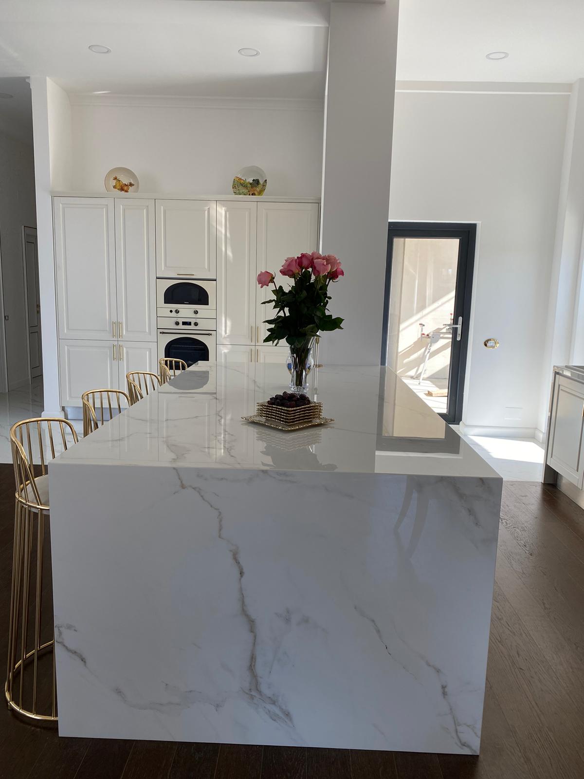 Blat Bucatarie Ceramica Calacatta Oro 01 – Tg. Jiu — imaginea 3