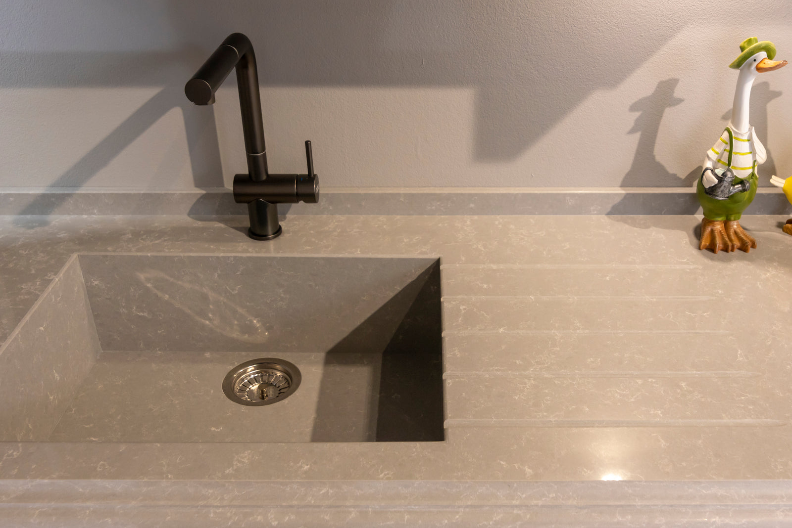 Blat Bucatarie quartz Tundra 01 – Bucuresti — imaginea 3