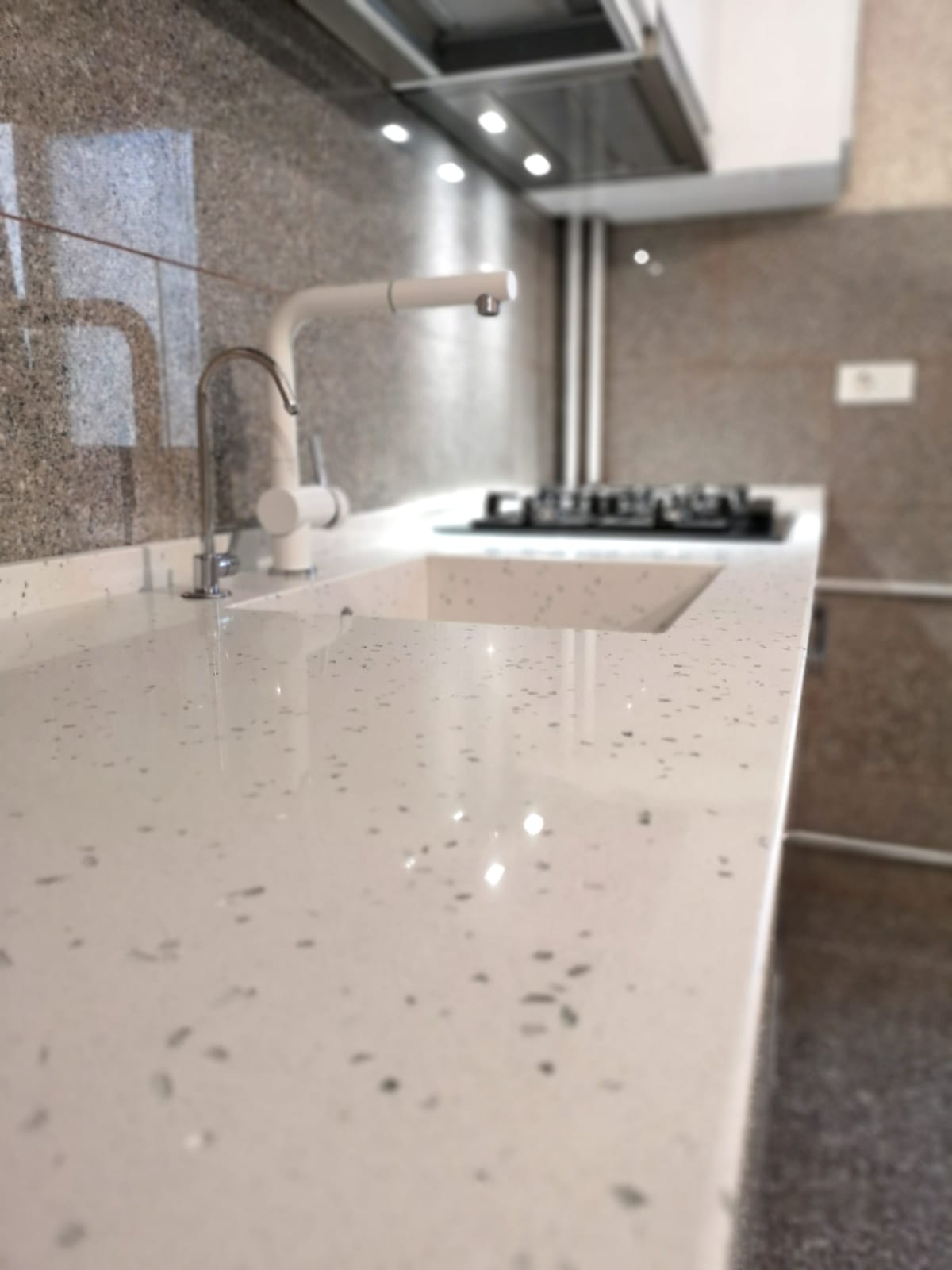 Blat bucatarie quartz Mirat 02 – Bucuresti — imaginea 2