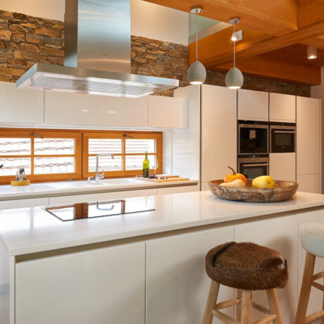 Blat de bucatarie QUARTZ CRYSTAL ROYAL