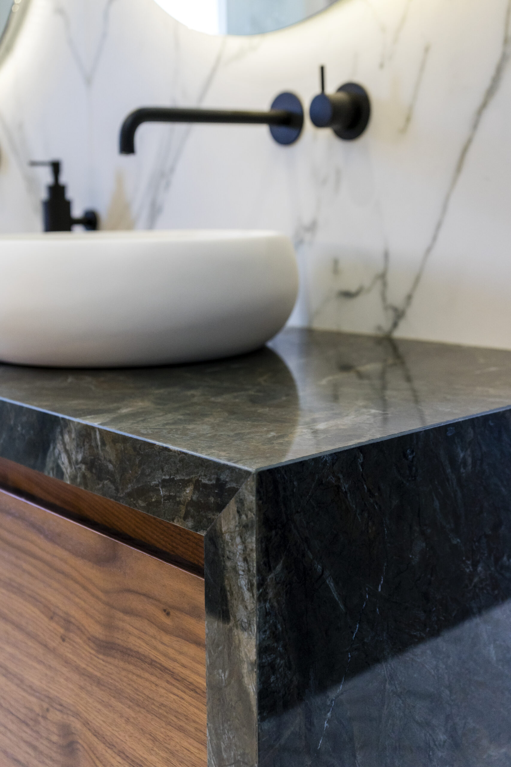 THESIZE SURFACES - NEOLITH Almassora - Castellón - Spain